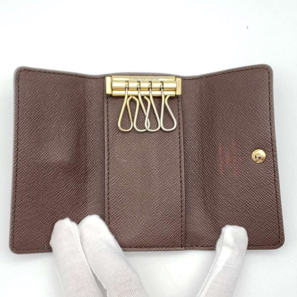 100% Authentic Louis Vuitton Damier Ebene 4 Keycase - Picture 11 of 13